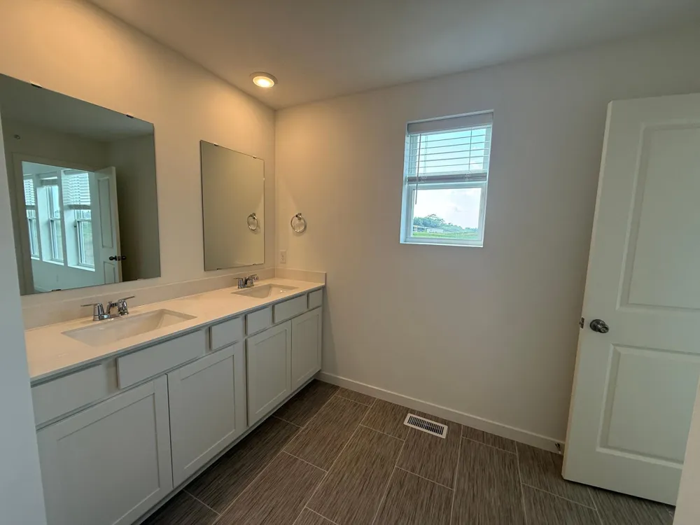 14943 Avondale View Rosemount, MN 55068