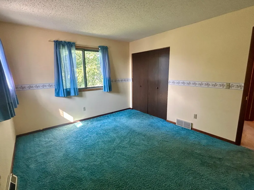 913 High Avenue Gaylord, MN 55334