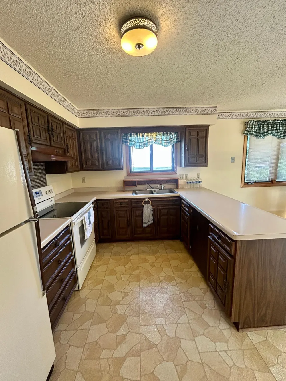 913 High Avenue Gaylord, MN 55334