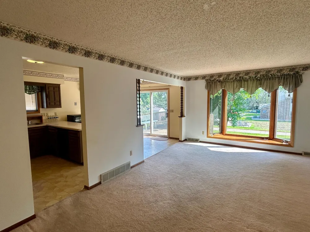 913 High Avenue Gaylord, MN 55334
