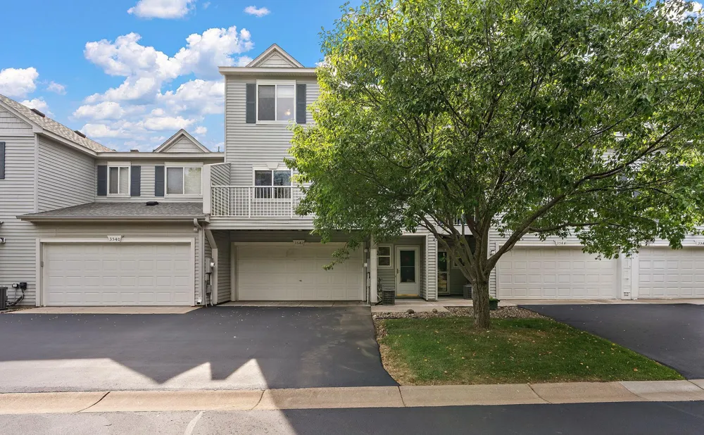 3542 Abercrombie Lane Stillwater, MN 55082
