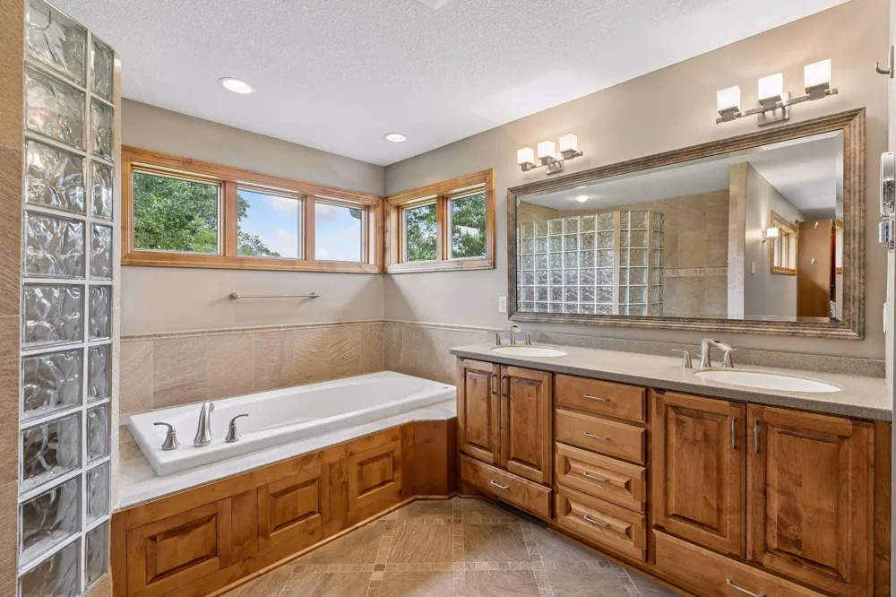 3102 137th Avenue NE Ham Lake, MN 55304