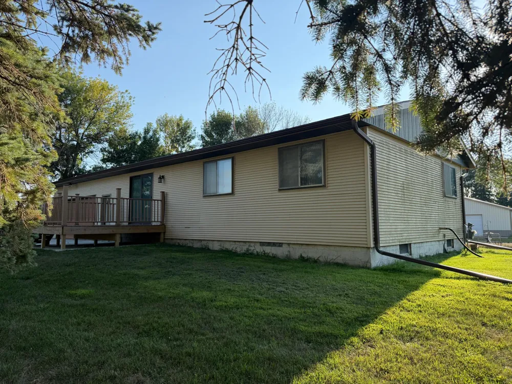 27661 Town Avenue Worthington, MN 56187