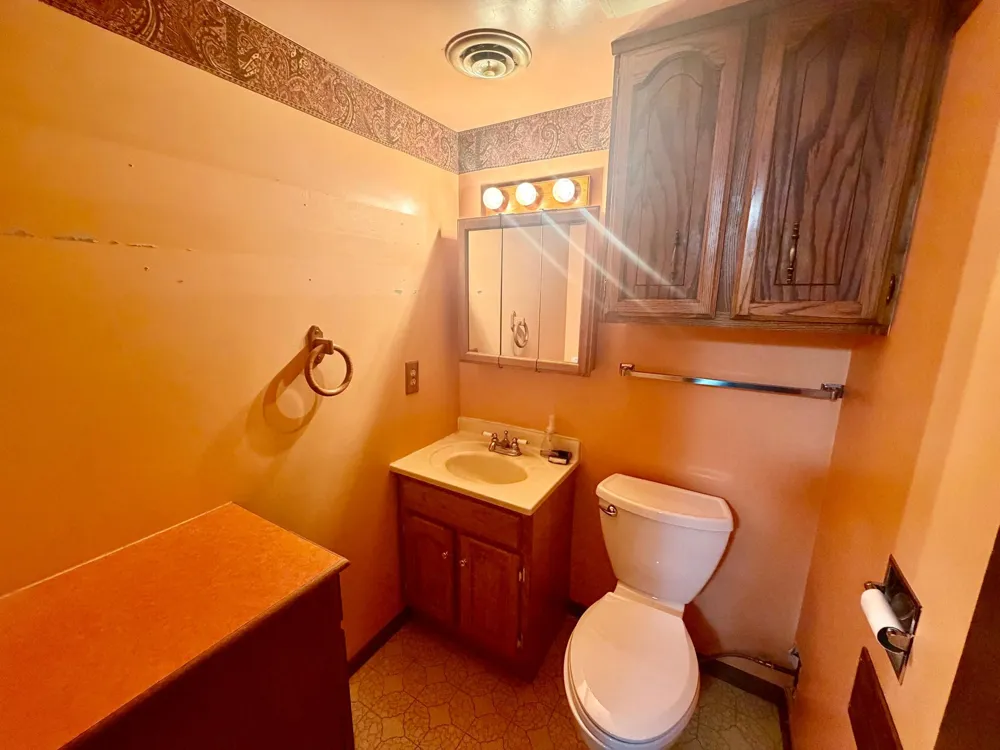 27661 Town Avenue Worthington, MN 56187