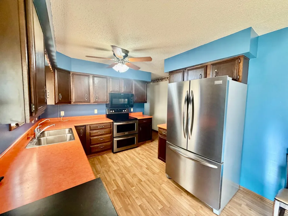 27661 Town Avenue Worthington, MN 56187