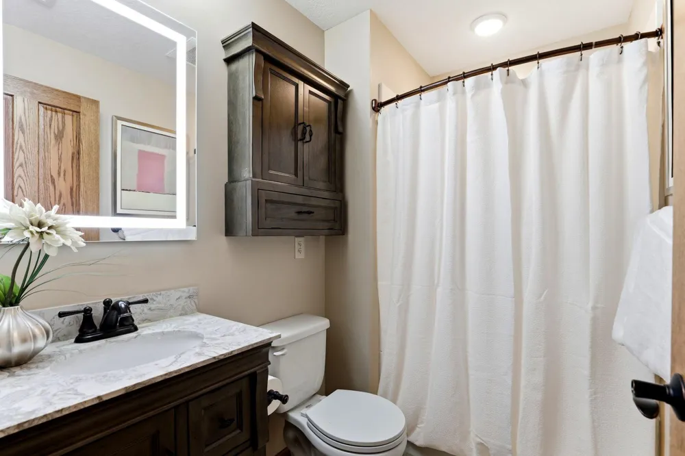 2061 Cardinal Glen North Saint Paul, MN 55109
