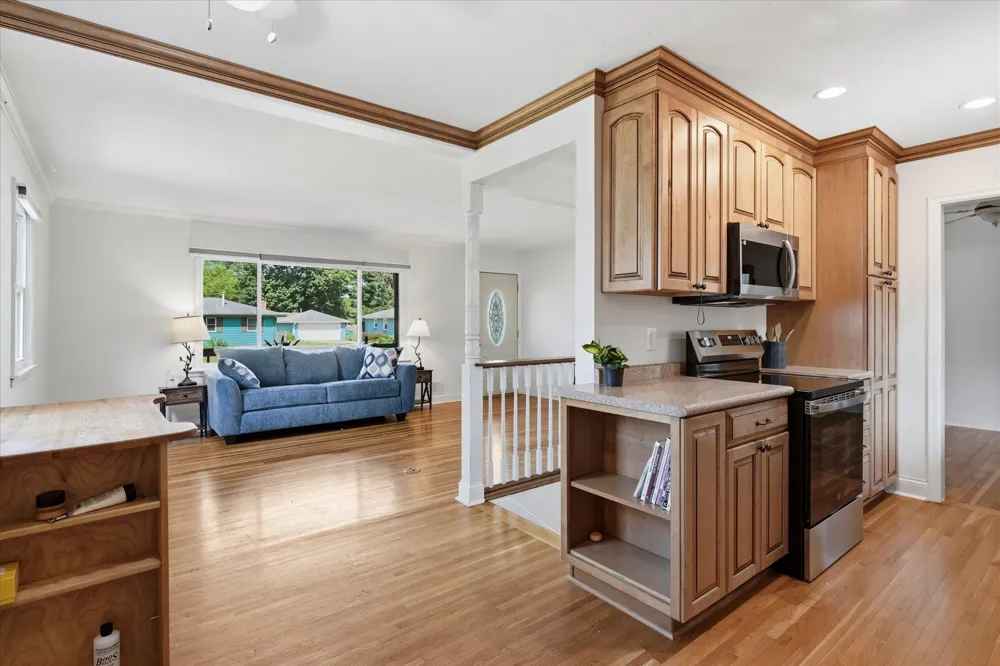 8137 16th Avenue S Bloomington, MN 55425