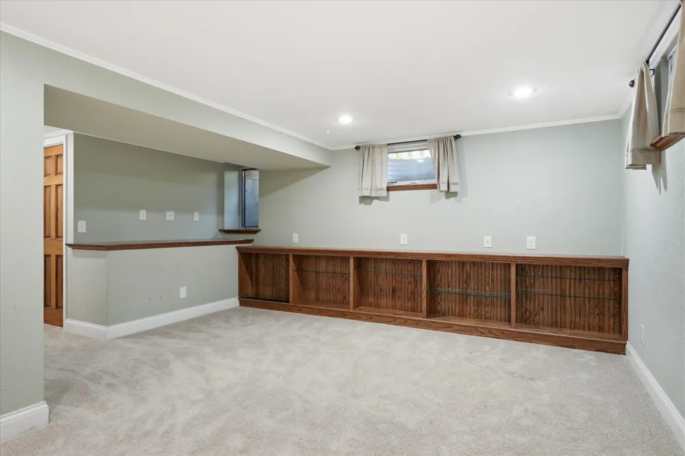8137 16th Avenue S Bloomington, MN 55425