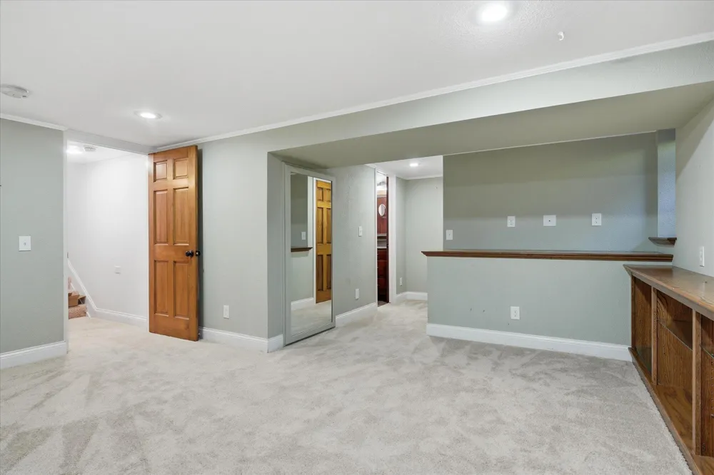 8137 16th Avenue S Bloomington, MN 55425