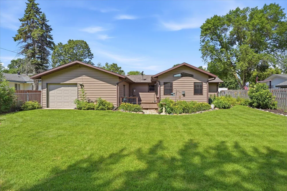 8137 16th Avenue S Bloomington, MN 55425