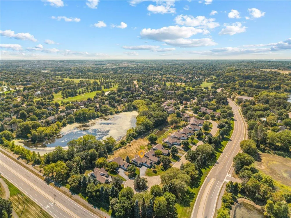 9779 Wedgewood Circle Woodbury, MN 55125