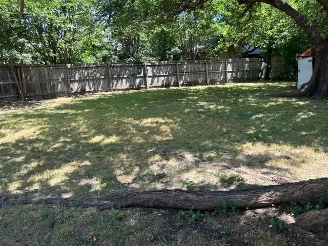 1226 Crescent Street Denton, TX 76201