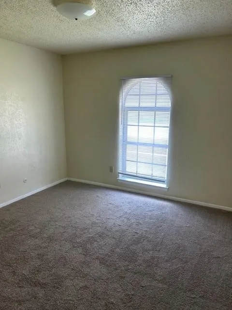 1226 Crescent Street Denton, TX 76201