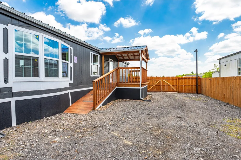 1133 Road 5823 Cleveland, TX 77327