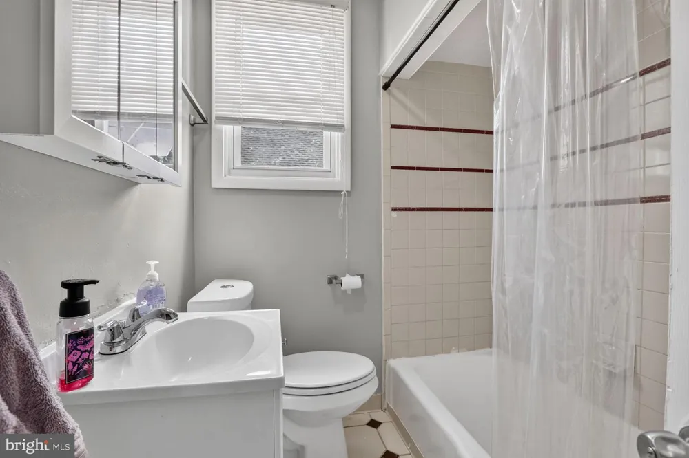 2600 ROSELAWN AVENUE Baltimore, MD 21214