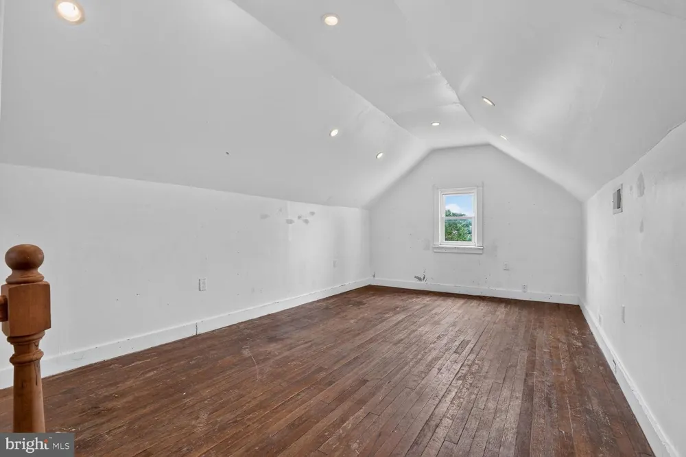 2600 ROSELAWN AVENUE Baltimore, MD 21214