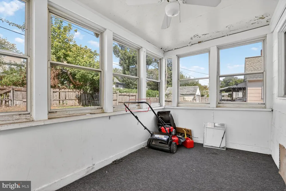 2600 ROSELAWN AVENUE Baltimore, MD 21214