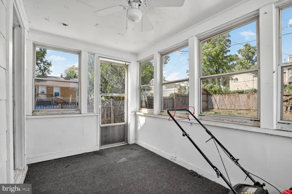 2600 ROSELAWN AVENUE Baltimore, MD 21214