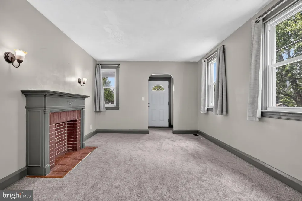 2600 ROSELAWN AVENUE Baltimore, MD 21214