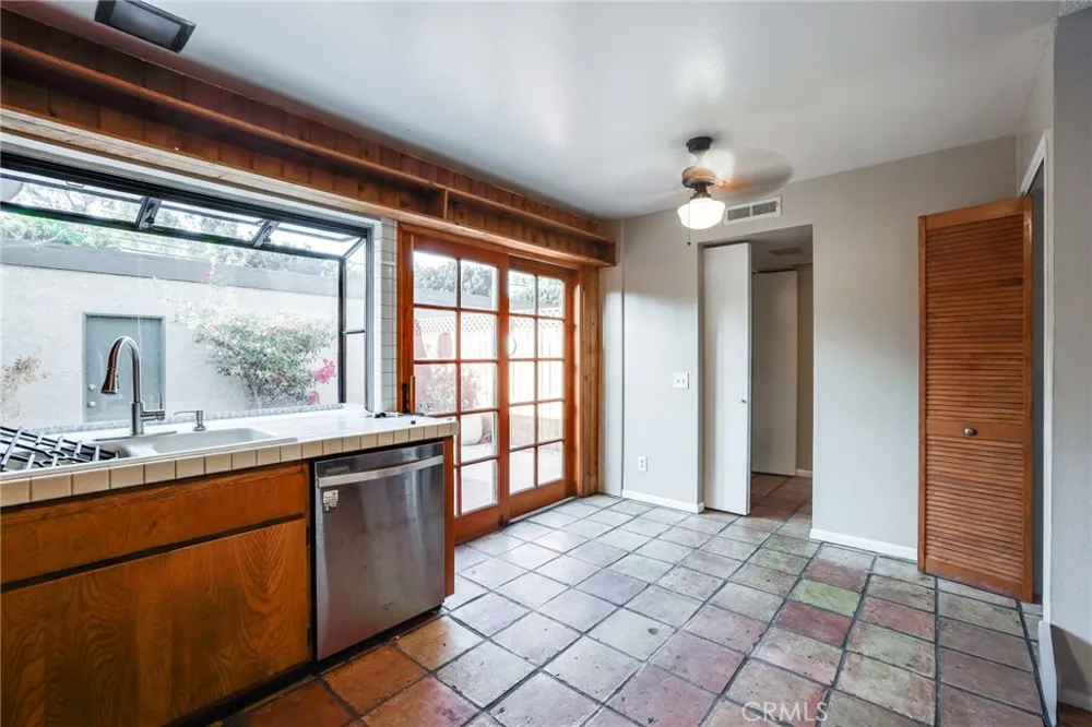 10793 Onyx Court Fountain Valley, CA 92708