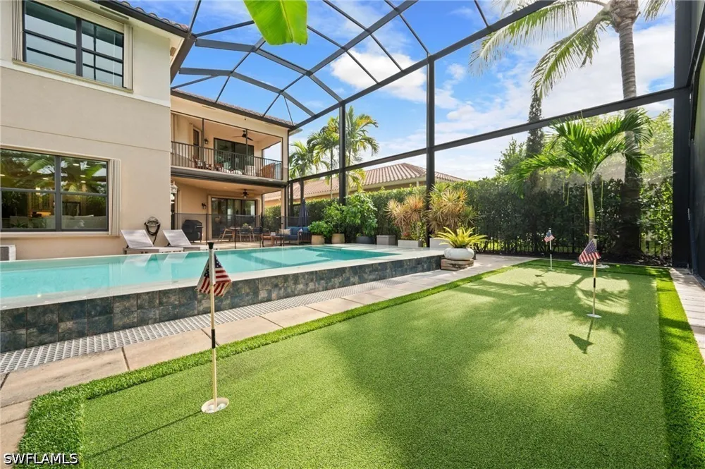 CINNAMON BAY CIRCLE Naples, FL 34119