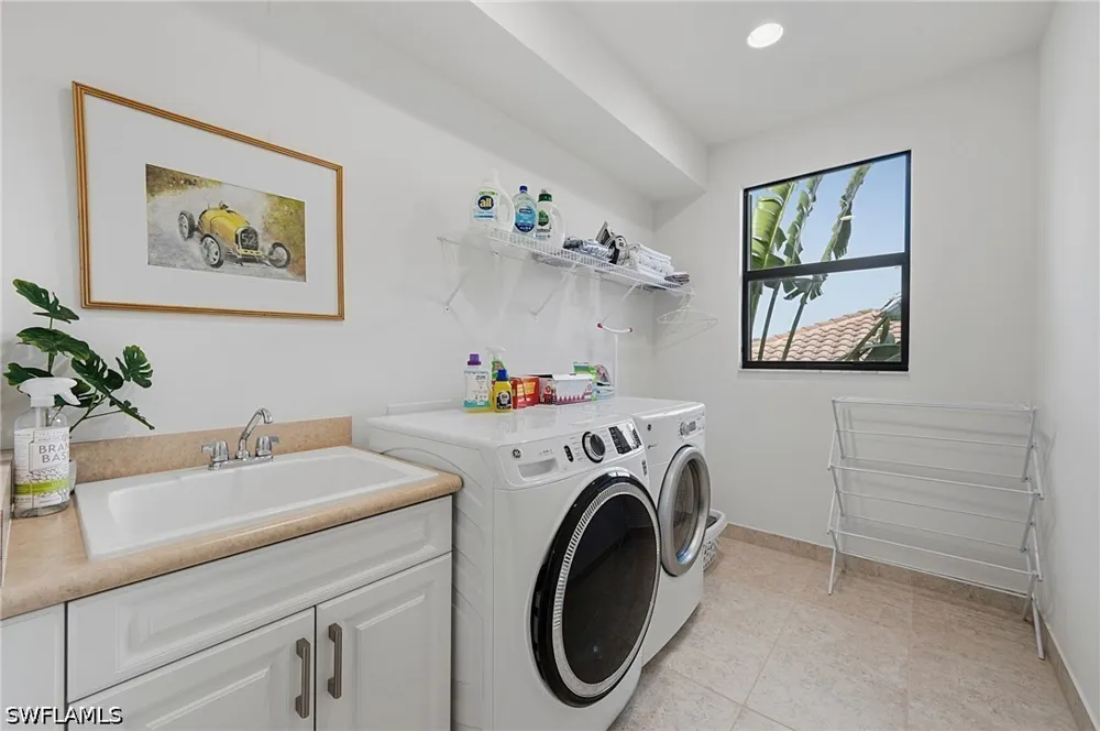 CINNAMON BAY CIRCLE Naples, FL 34119