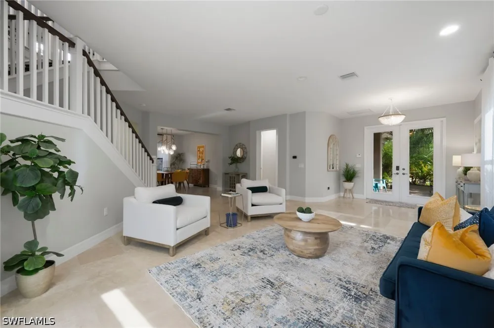 CINNAMON BAY CIRCLE Naples, FL 34119