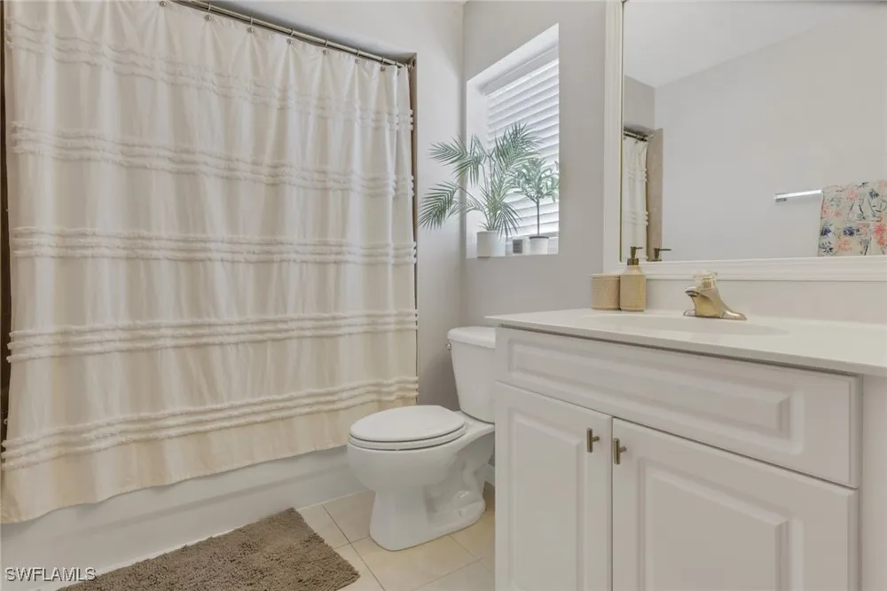 Court Way #19D Naples, FL 34109