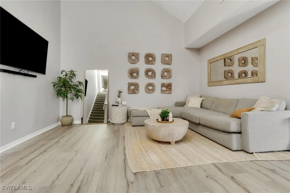 Court Way #19D Naples, FL 34109