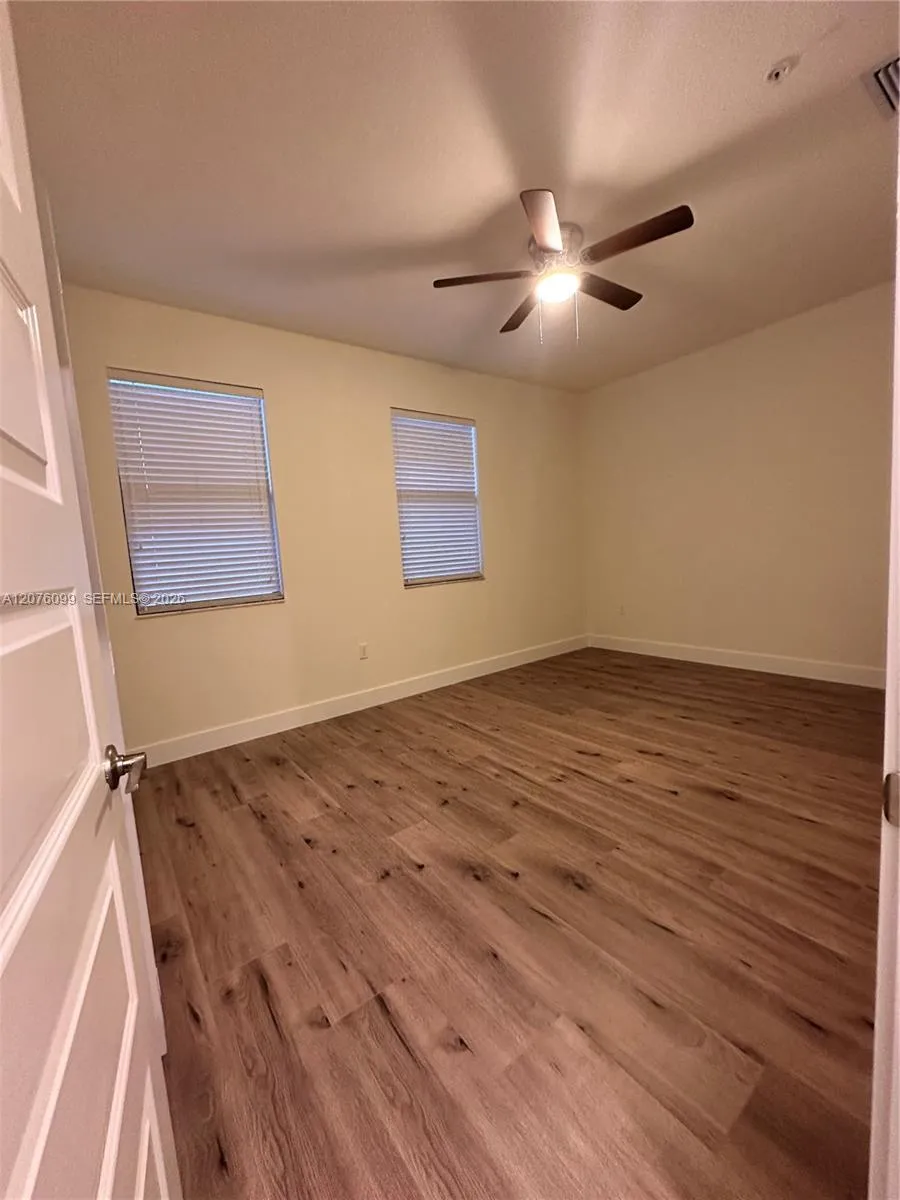10437 NW 82nd St #35 Doral, FL 33178