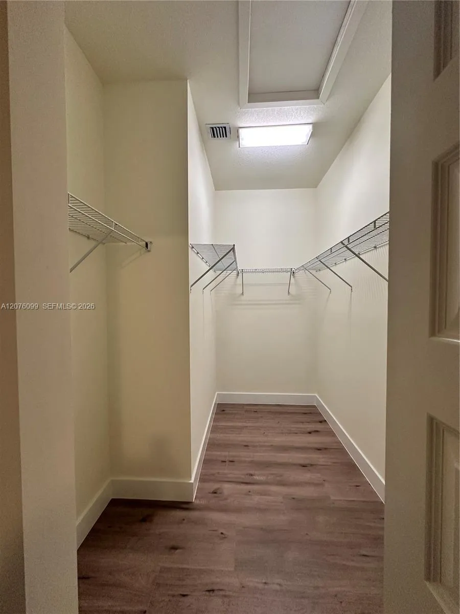 10437 NW 82nd St #35 Doral, FL 33178
