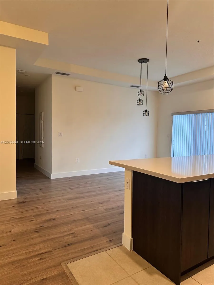 10437 NW 82nd St #35 Doral, FL 33178