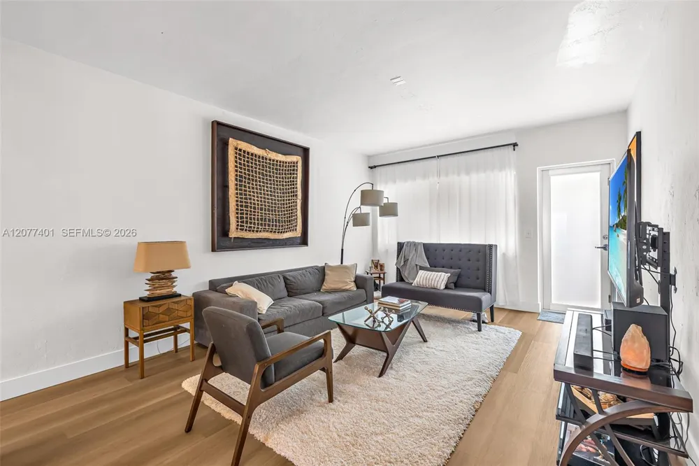 1840 James Ave #13 Miami Beach, FL 33139