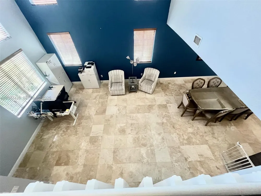 912 NE 35th Ave Homestead, FL 33033