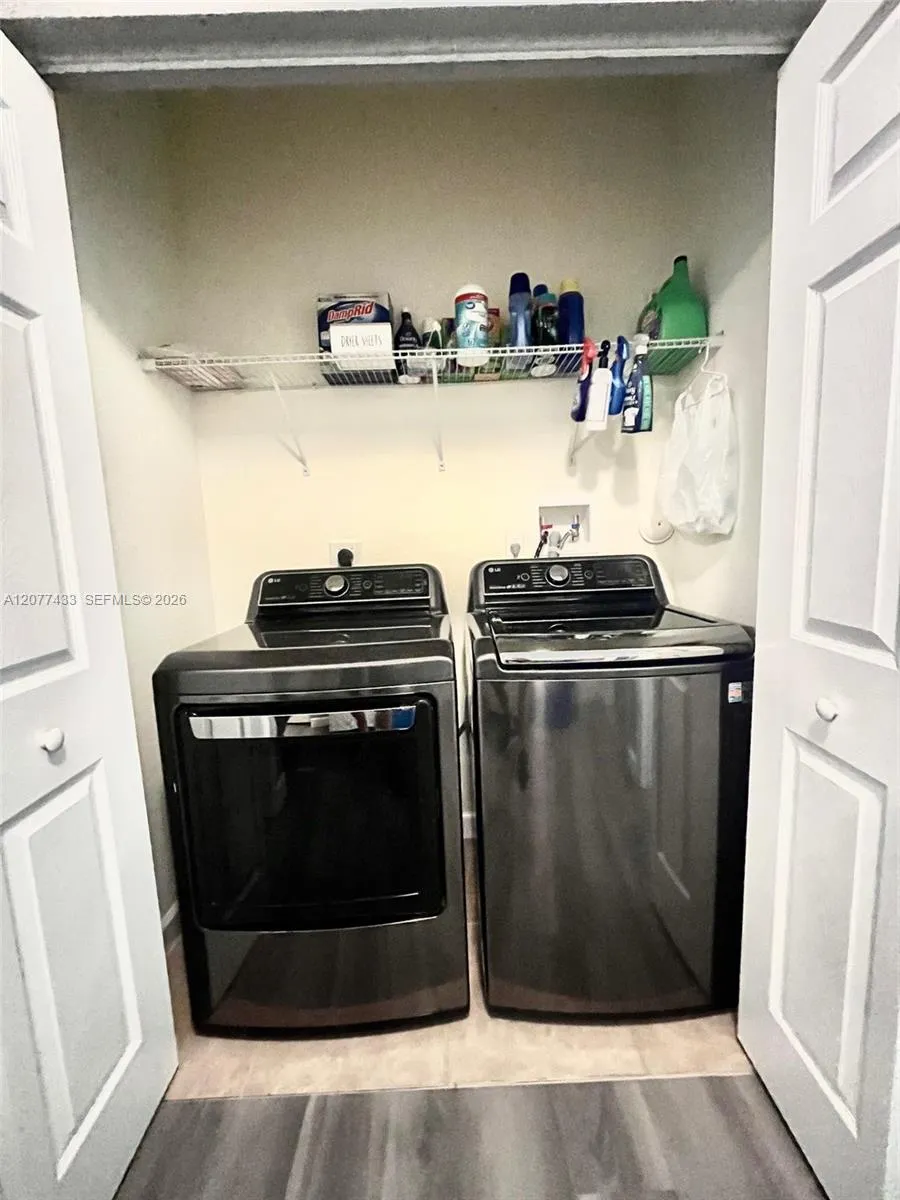 912 NE 35th Ave Homestead, FL 33033