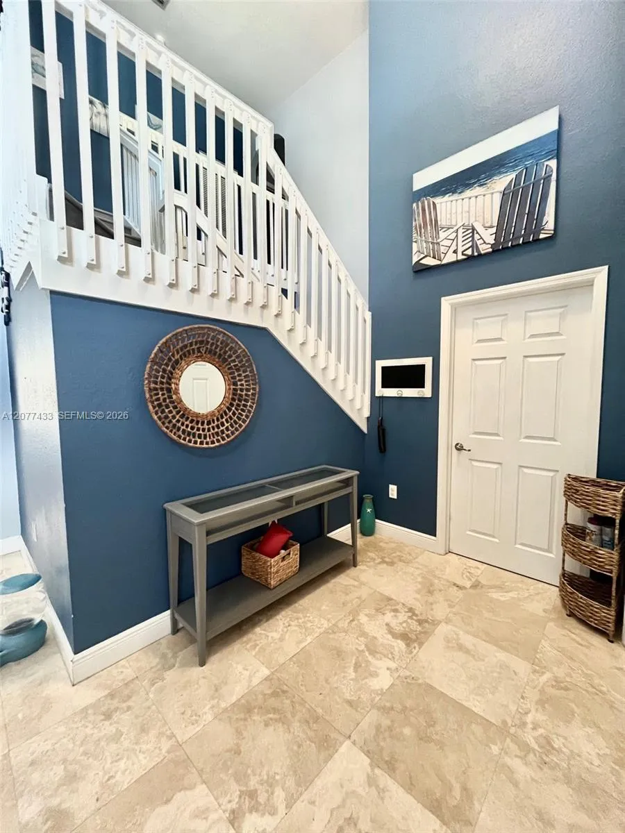 912 NE 35th Ave Homestead, FL 33033