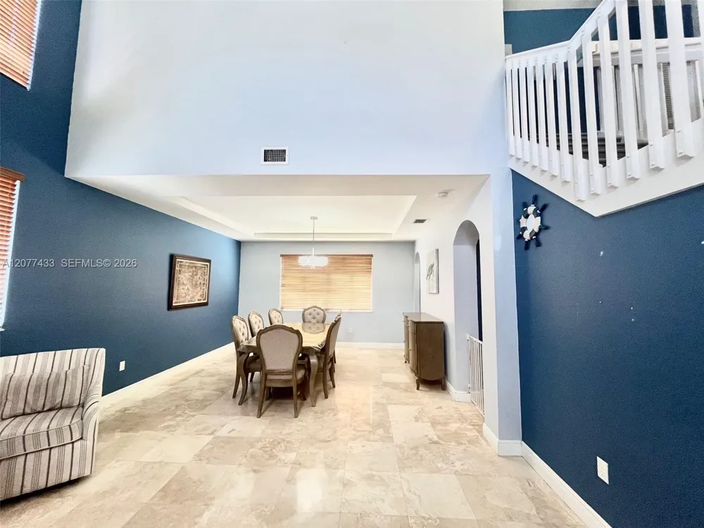 912 NE 35th Ave Homestead, FL 33033