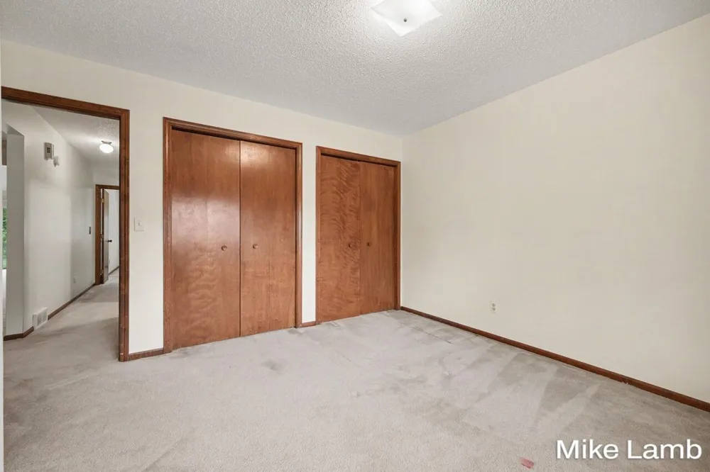 524 Laurie Drive NW Sparta, MI 49345