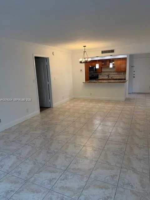 303 Racquet Club Rd #309 Weston, FL 33326