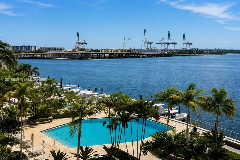 800 West Ave #741 Miami Beach, FL 33139