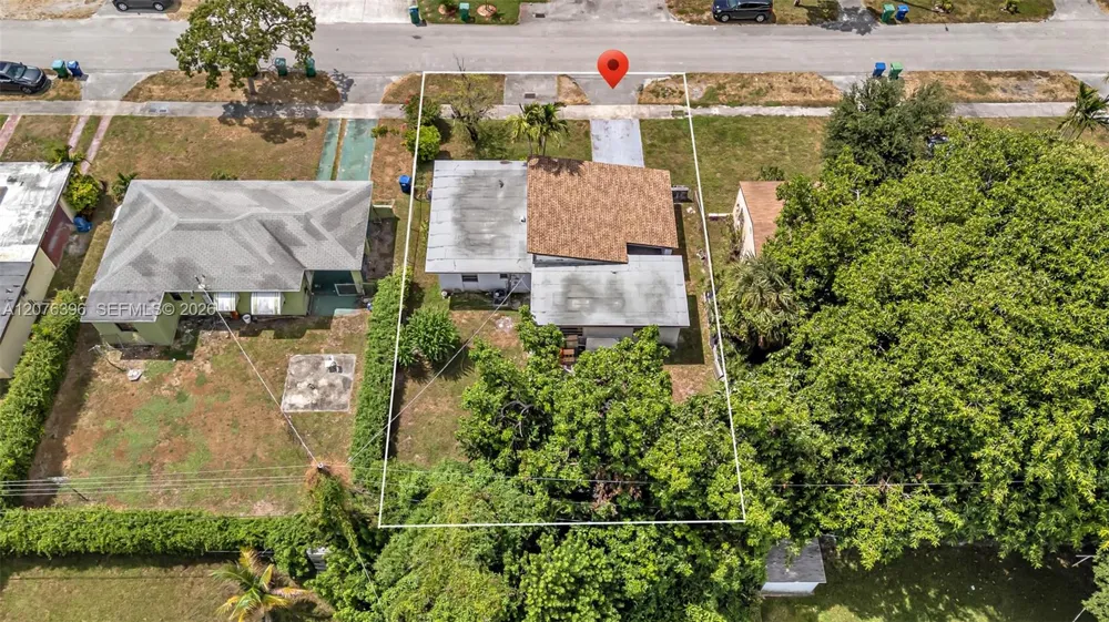 835 NW 84th St Miami, FL 33150