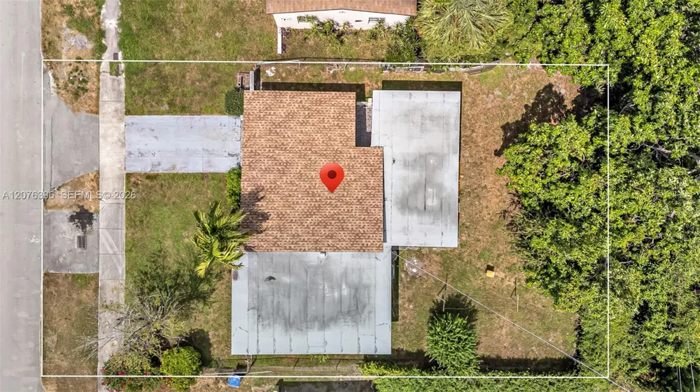835 NW 84th St Miami, FL 33150