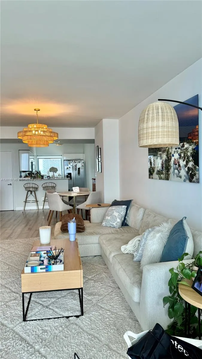 601 NE 36th St #3309 Miami, FL 33137