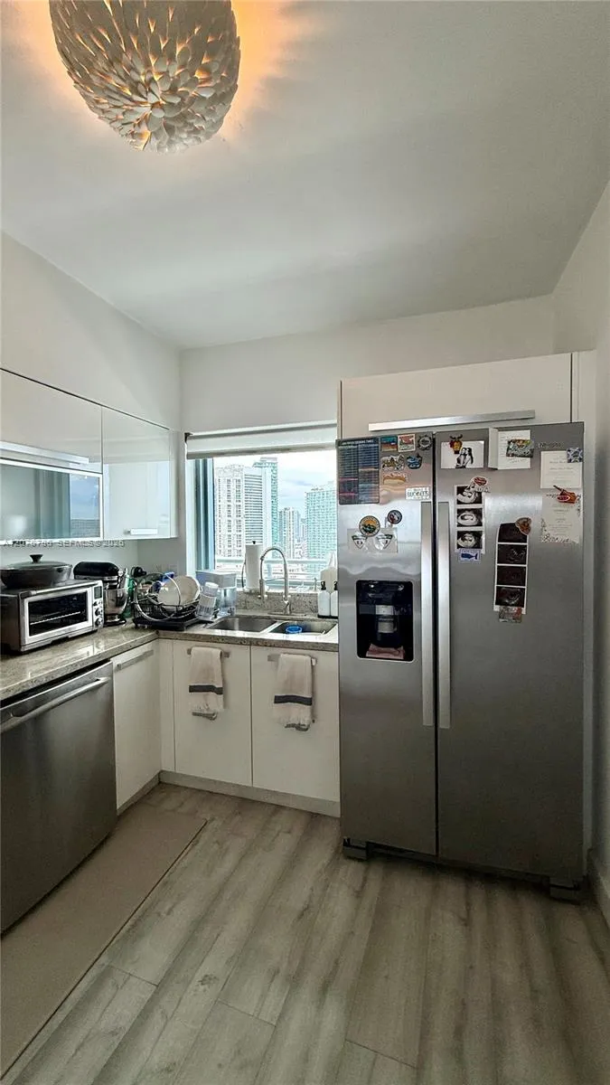 601 NE 36th St #3309 Miami, FL 33137