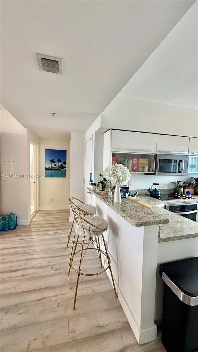 601 NE 36th St #3309 Miami, FL 33137
