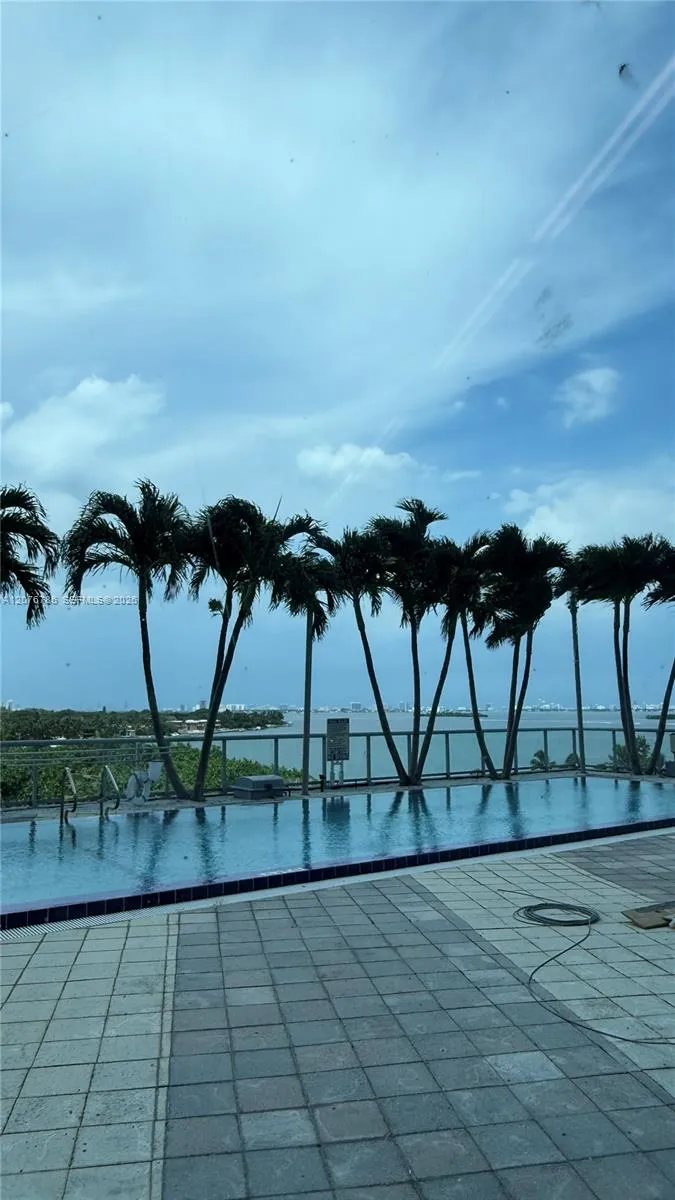 601 NE 36th St #3309 Miami, FL 33137