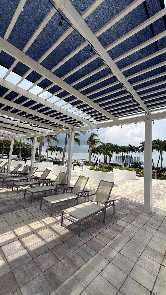 601 NE 36th St #3309 Miami, FL 33137
