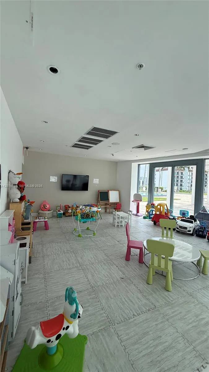 601 NE 36th St #3309 Miami, FL 33137