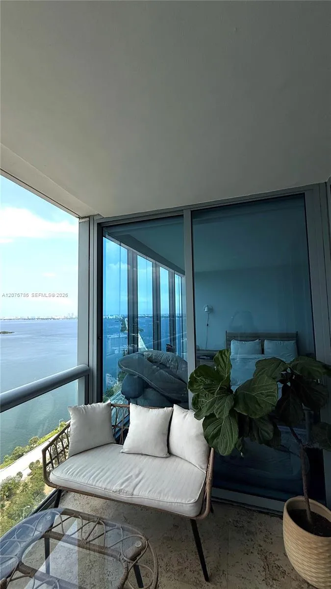 601 NE 36th St #3309 Miami, FL 33137