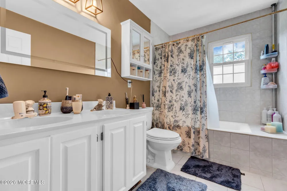 3 River Drive Farmingdale, NJ 07727